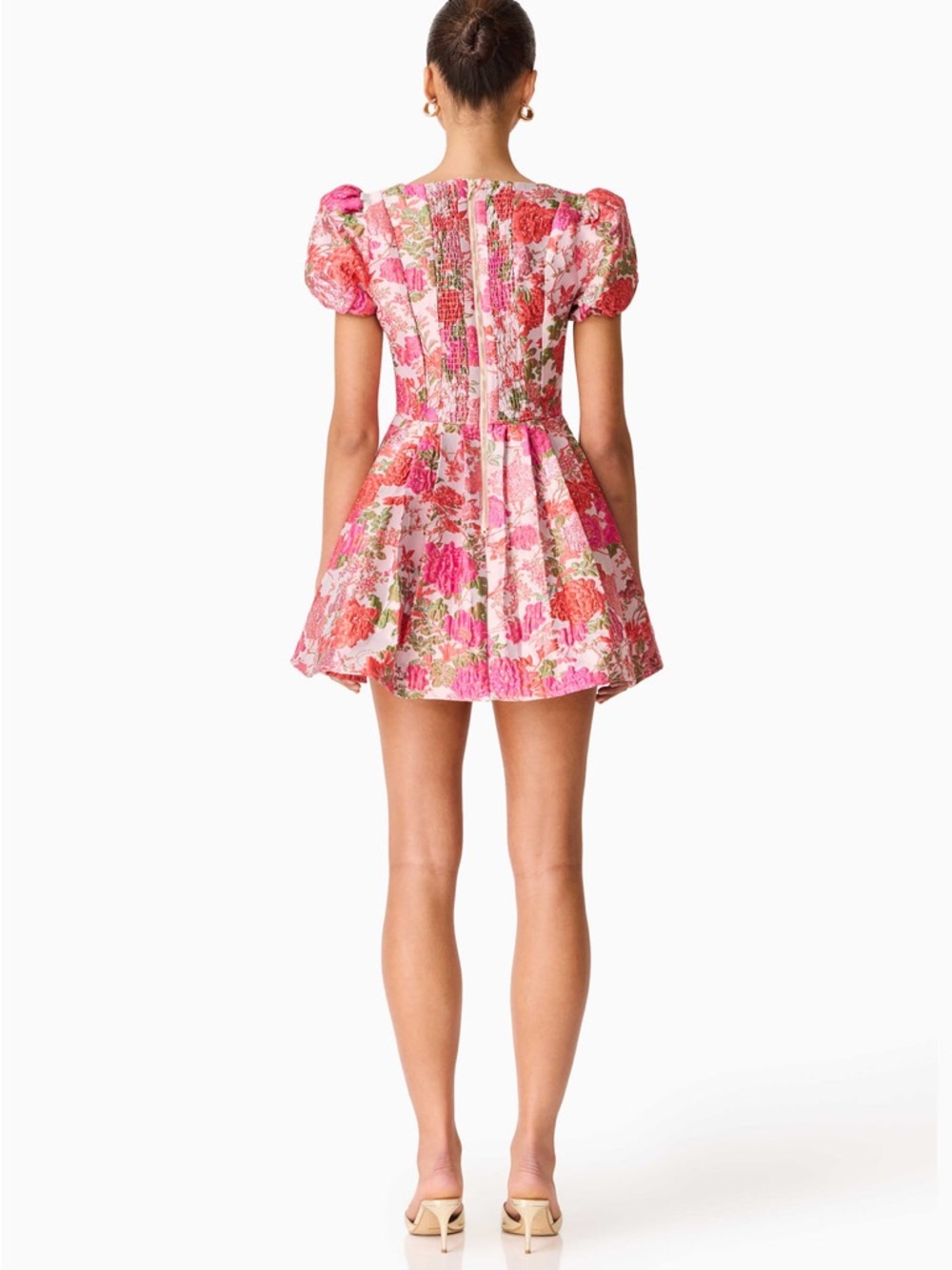 Elliatt Floralie Short Sleeve Mini Dress in Pink Floral size XS NWT Flaw!!! - Picture 3 of 7
